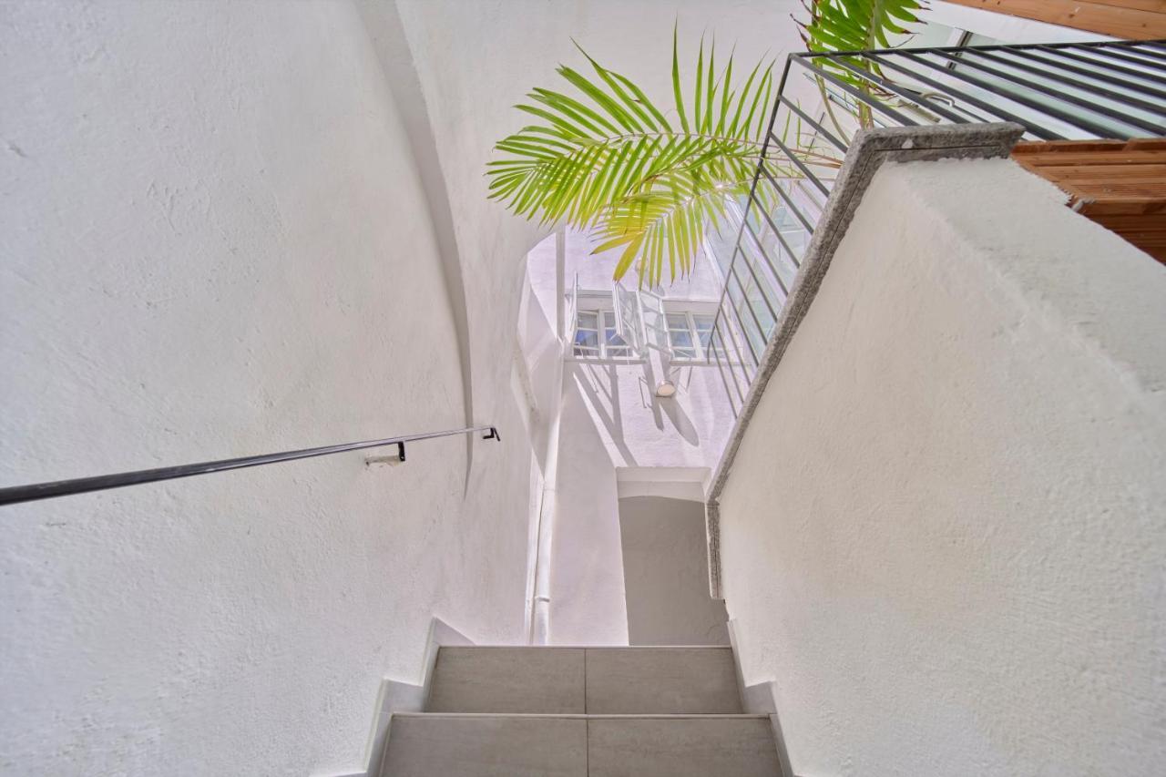 Smile Apartments "Weinhimmel" Krems an der Donau Bagian luar foto